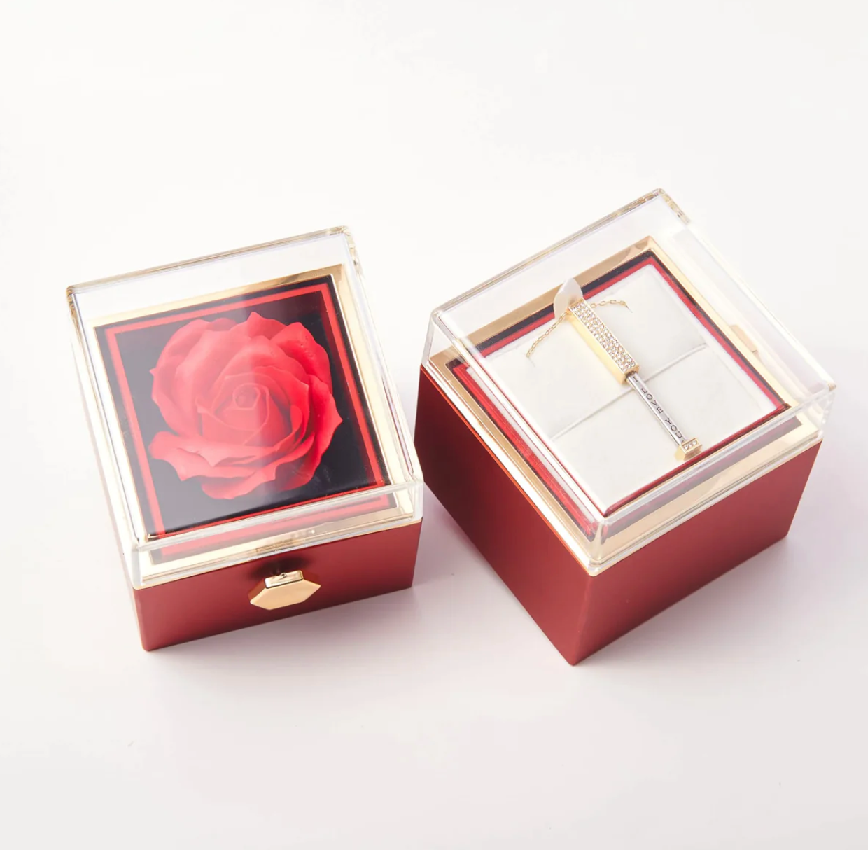 Everlasting rose gift box